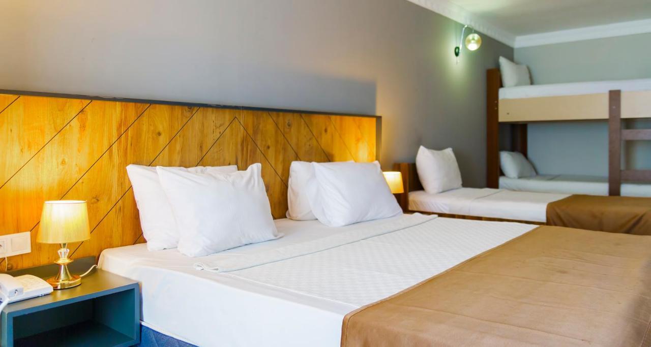 Privado Hotels Анталія Екстер'єр фото