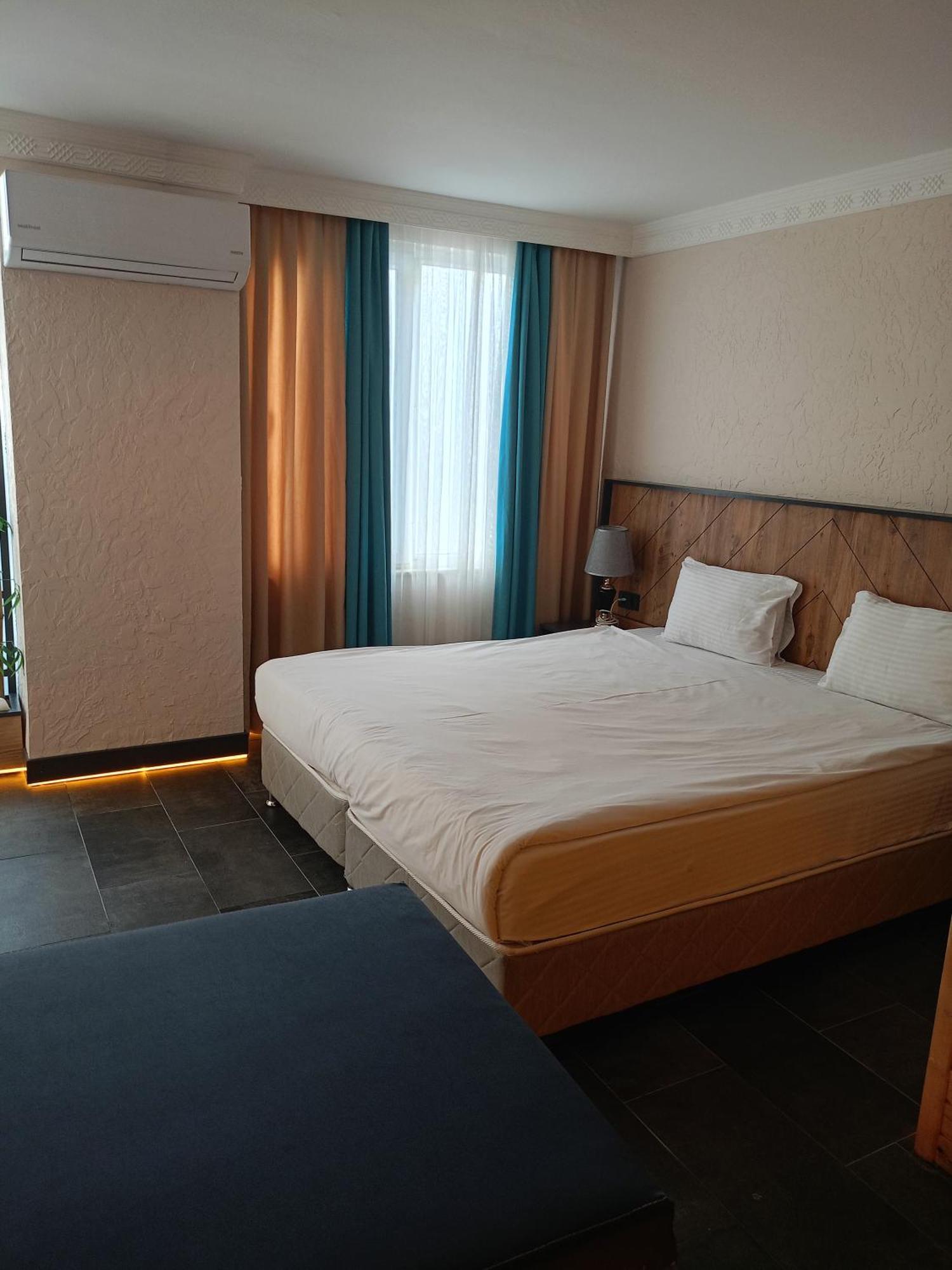 Privado Hotels Анталія Екстер'єр фото